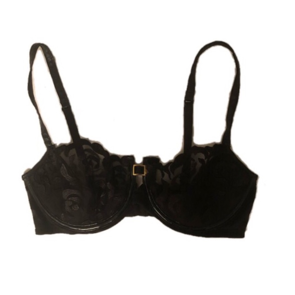VICTORIA’S SECRET Black Lace Faux Leather Bra